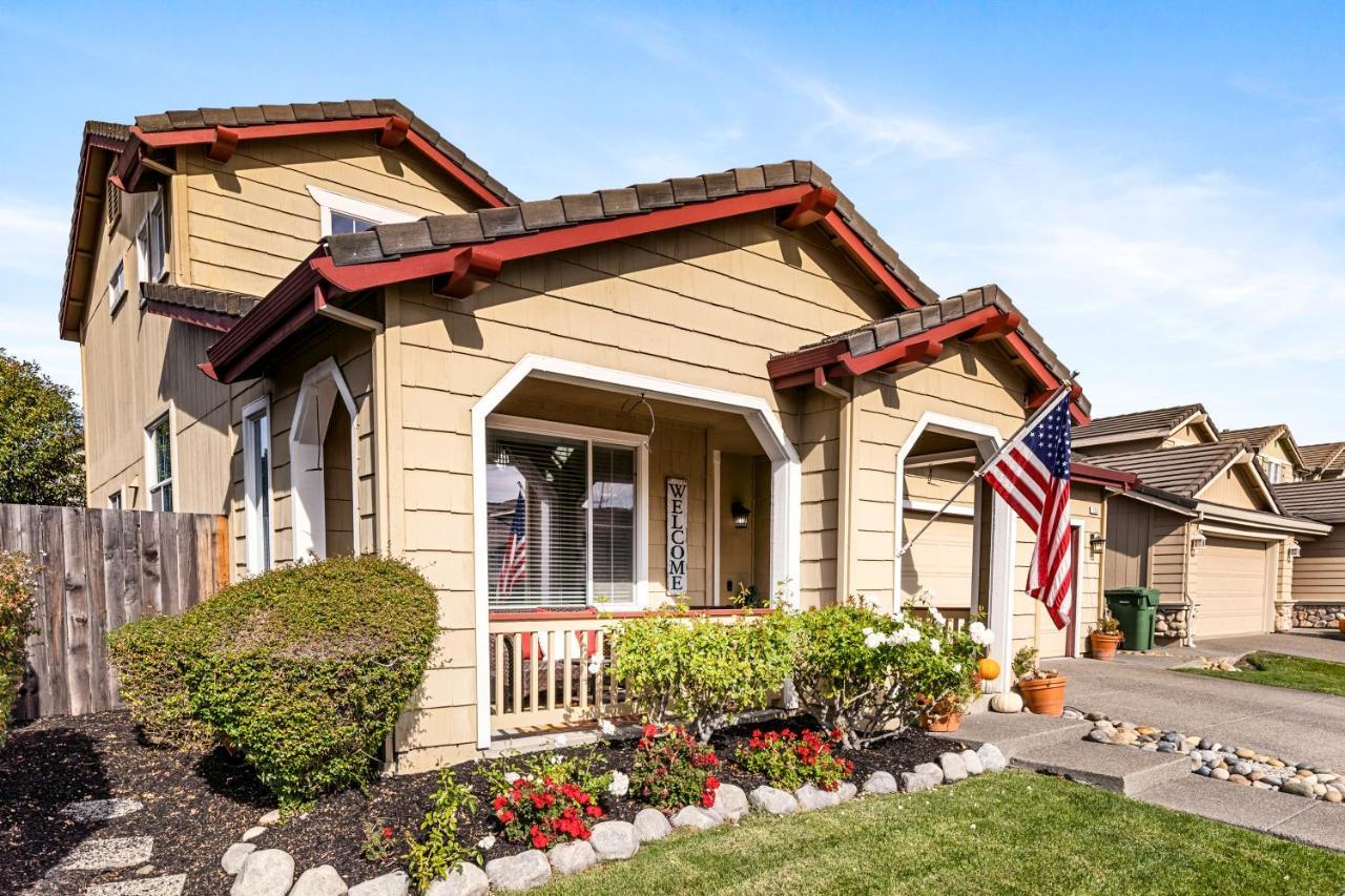 Brand New Listing - Windsor “Winetopia” Getaway Экстерьер фото