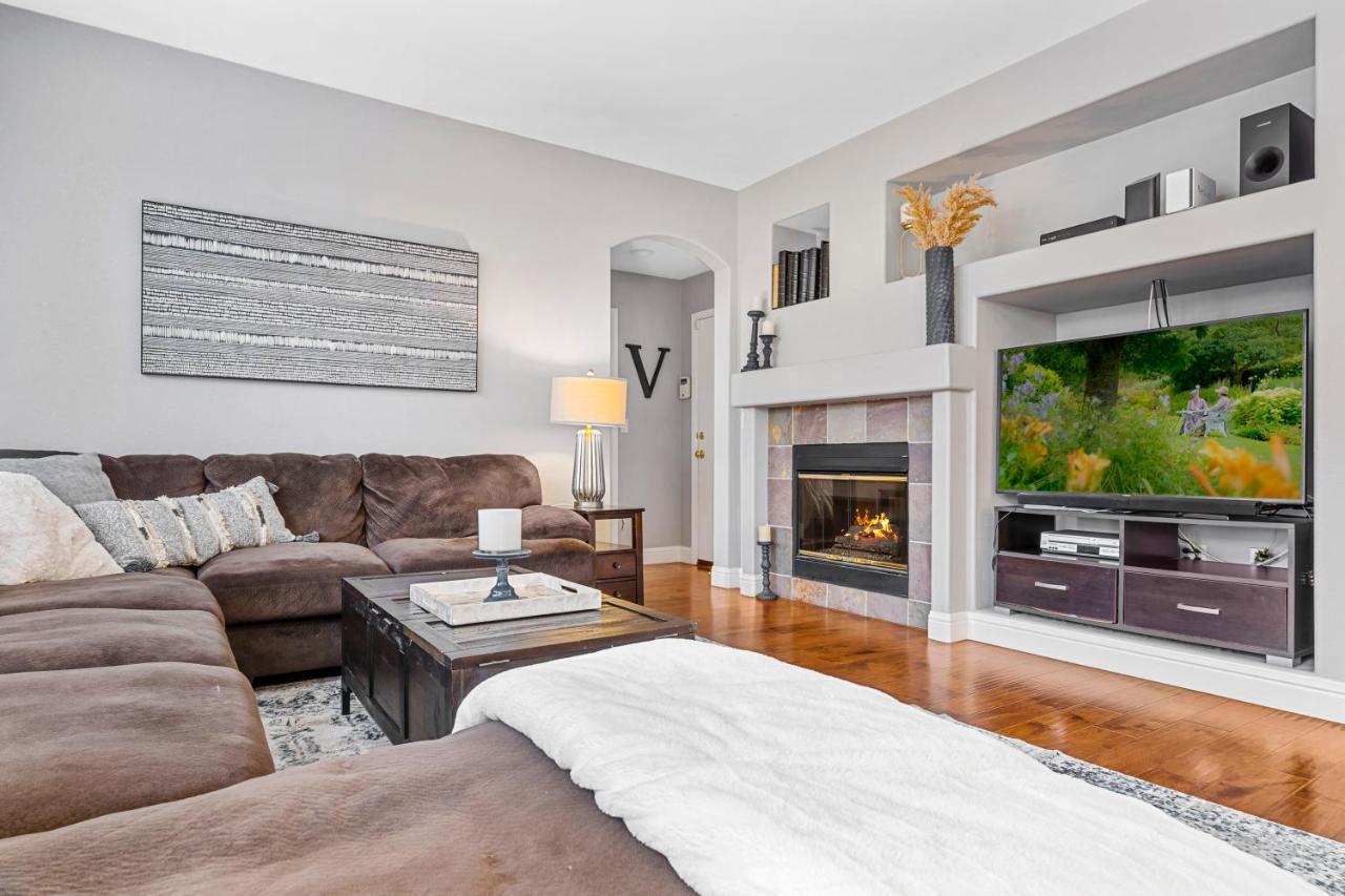 Brand New Listing - Windsor “Winetopia” Getaway Экстерьер фото